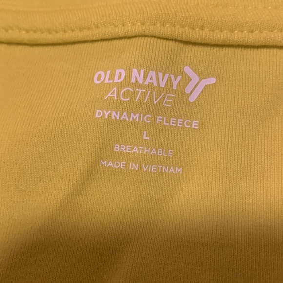 Old navy active - Picture 2 of 4